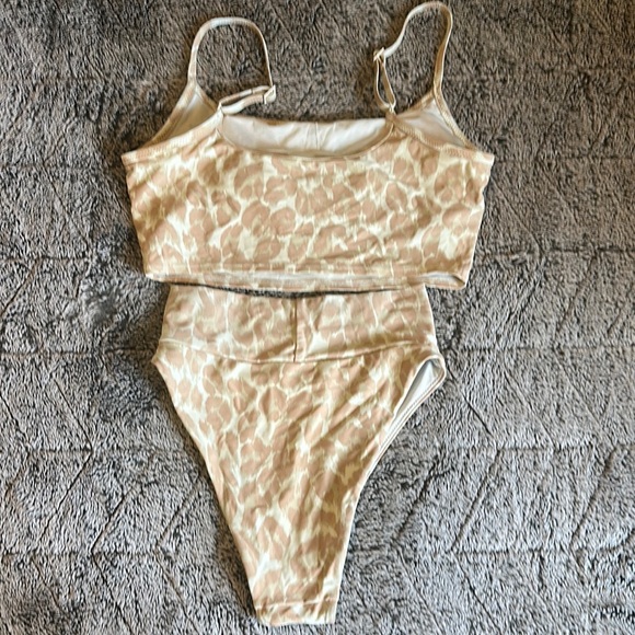 Beige Patterned Bikini Set - Picture 3 of 4